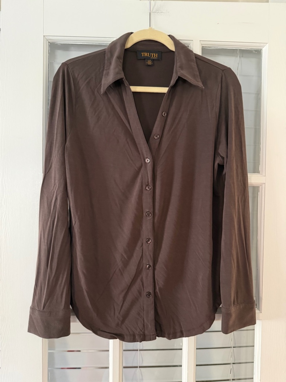 Truth Women’s L Brown Soft Button Up Collared Long Sleeve Top | SKU 0132